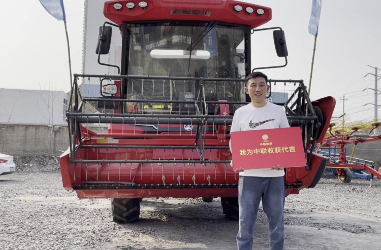 来自90后经销商的认可:从小接触新疆—2小麦机,对中联收获完全认可(图1) 来自90后经销商的认可:从小接触新疆—2小麦机,对中联收获完全认可(图1)